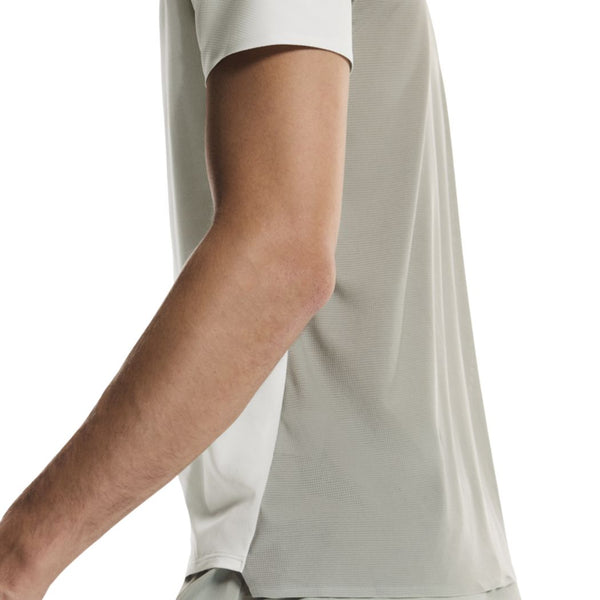 ON on Performance Men's Tee